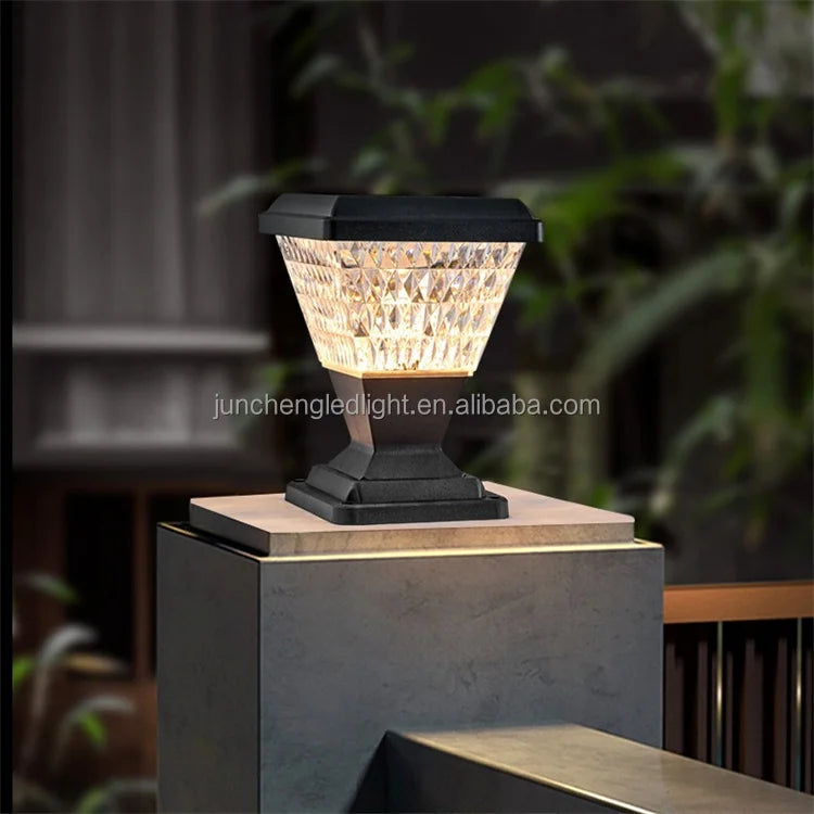 Outdoor Solar Pillar Light Gate Aluminium IP65 Waterproof Garden Solar Fence Light