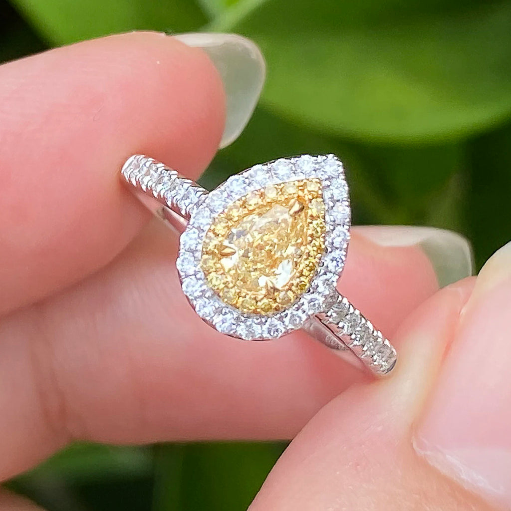 Korea Style Fashion Luxury Jewelry Real 18k Gold Rings Women Gold Pear Natural Yellow Diamond Rings for Couples Online