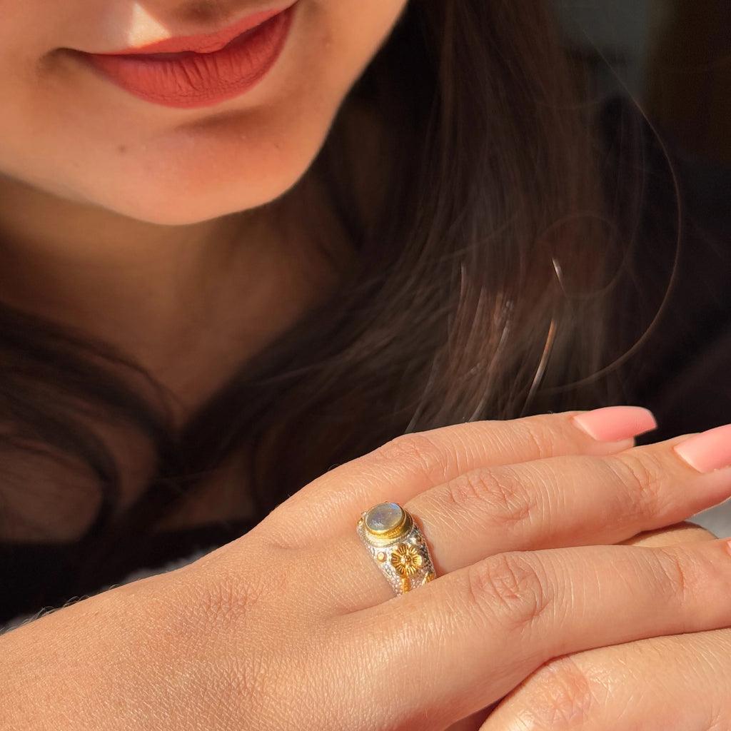 Rainbow Moonstone Ring 925 Sterling Silver Gold Plated Vintage Floral Handmade Designer Gemstone Jewelry Women Moku Jewellery