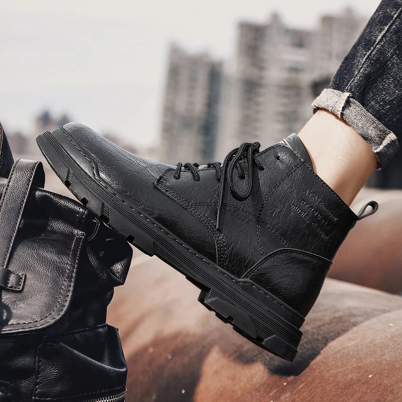 New Quality Couple Waterproof Hiking Shoes Non-slip Mountain Climbing Shoes Outdoor Boots Hunting Trekking Shoes for Men and Ws