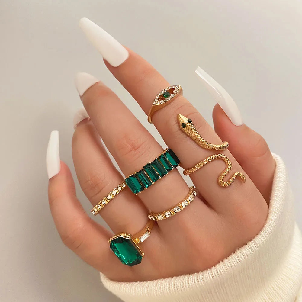 Wholesale New Fashion Green Stone butterfly Snake Gold Ring Set for Women Jewelry Heart Diamond Finger Knuckle Rings Set
