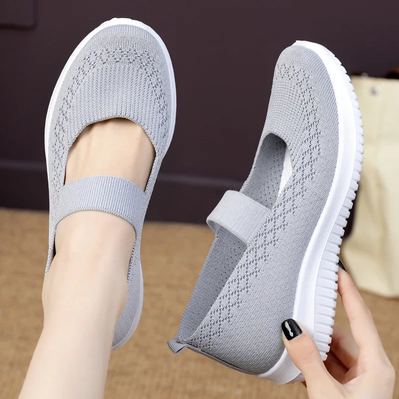 New Arrivals Fashion Female Flat Sandals Casual Summer Shoes for Women and Ladies Sneaker