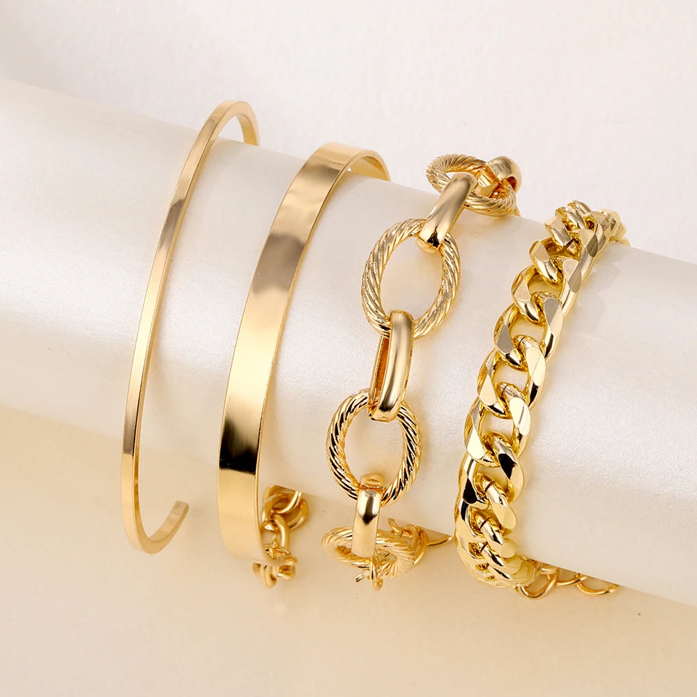 New Cute Cat Geometric Diamond Gold Metal Bracelets for Women Crystal Twisted Gold Color Metal Bangle Fashion Jewelry Gifts