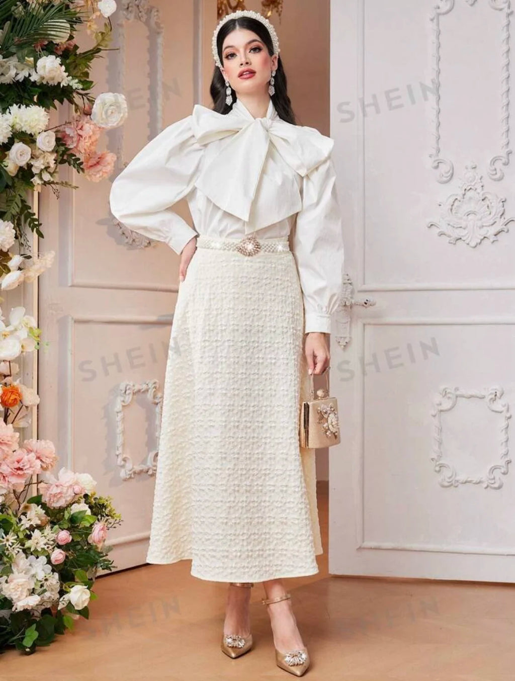 Fukro 3D Textured Weaved Woven Jacquard Detailed Embossing Fabrics for Making Women Cheongsam Floral Jacquard Dresses Clothings