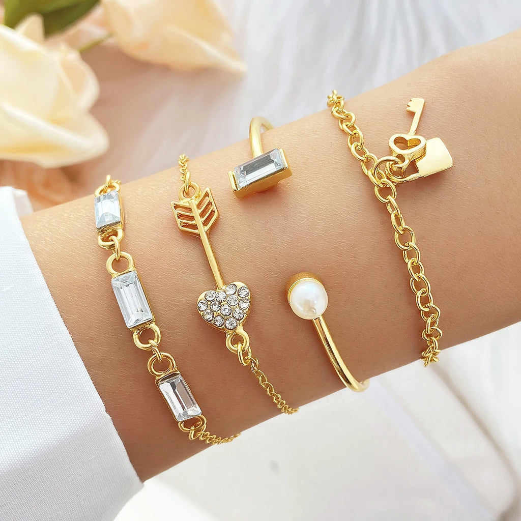 New Cute Cat Geometric Diamond Gold Metal Bracelets for Women Crystal Twisted Gold Color Metal Bangle Fashion Jewelry Gifts