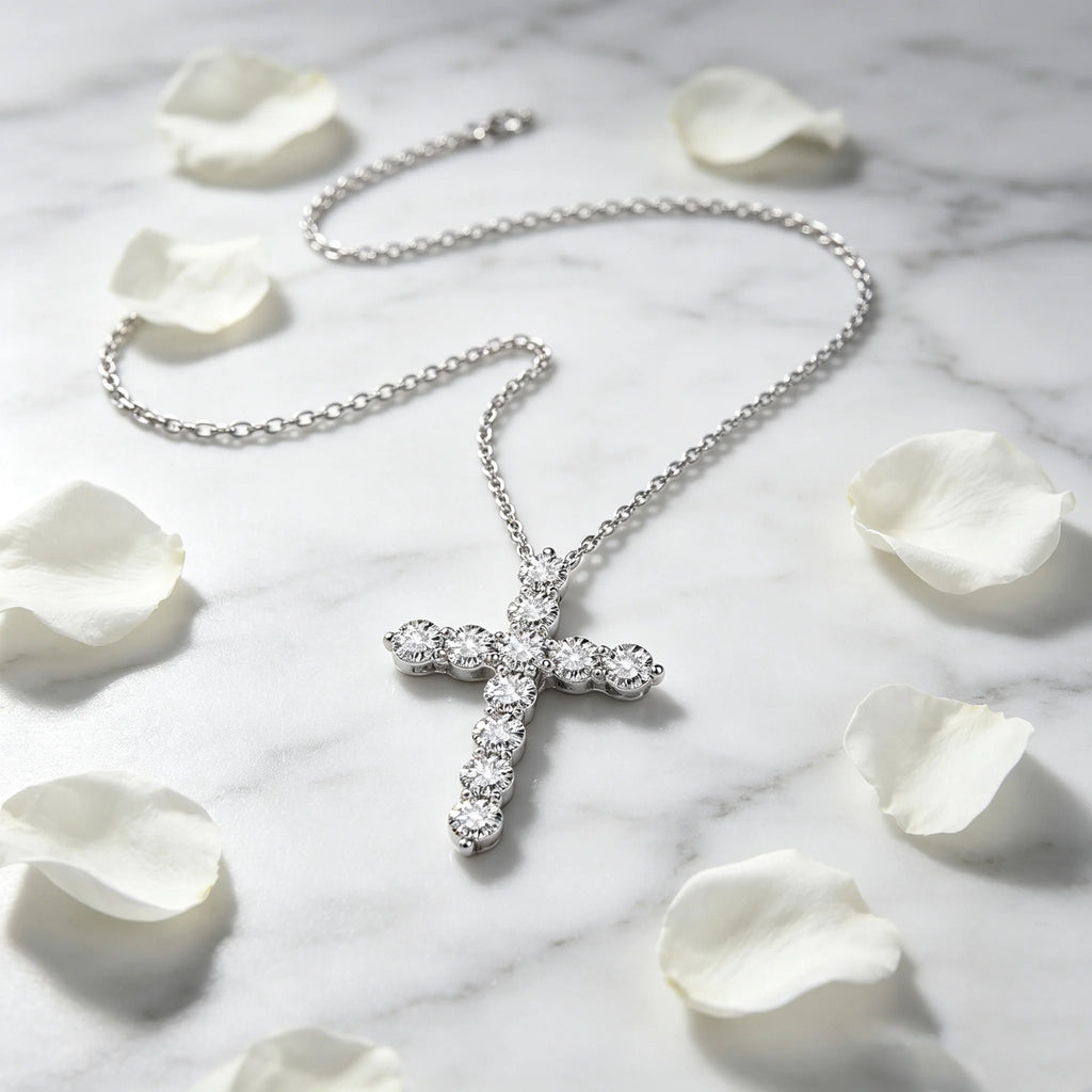 Niche Designer Statement Cross-border Jewelry, 18K Gold Cross Pendant O-shape Clavicle Chain With Cultivated Diamond
