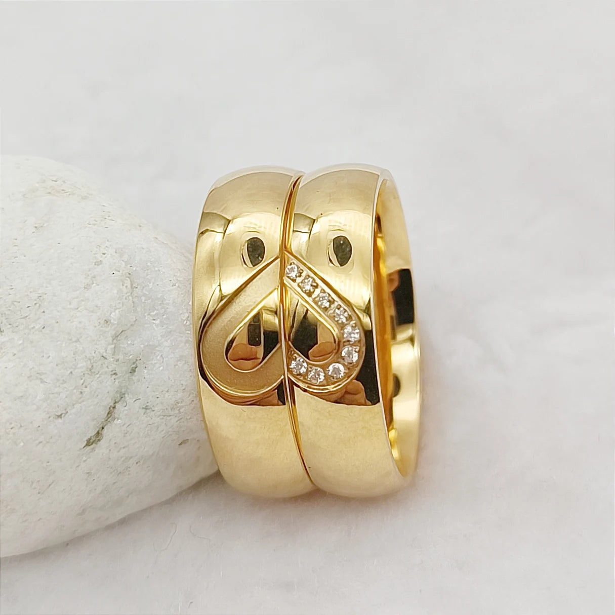 Splendid Designer 2pcs Bridal Wedding Engagement Rings Bridal Sets Silver Stainless Steel Jewelry Statement Ring
