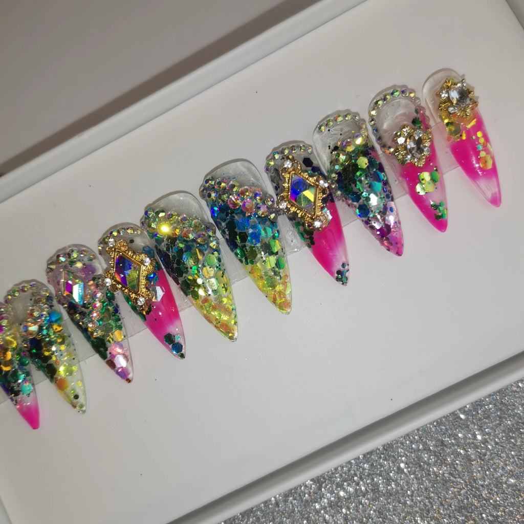 2024 Newest Wholesale Private Label Handmade Press Nails Ins Most Popular Trending Artificial Fingernails Acrylic Full Design