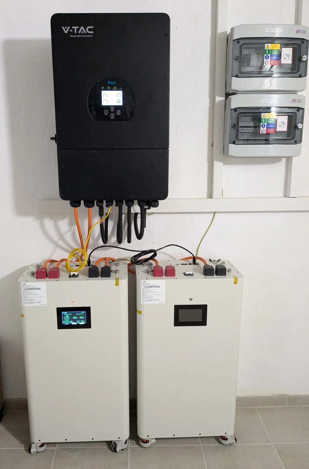 Poland Local Stock 48V 51.2V Movable Floor Standing 314Ah Lifepo4 Solar Battery with JK V19 BMS for Home Power Energy Storage