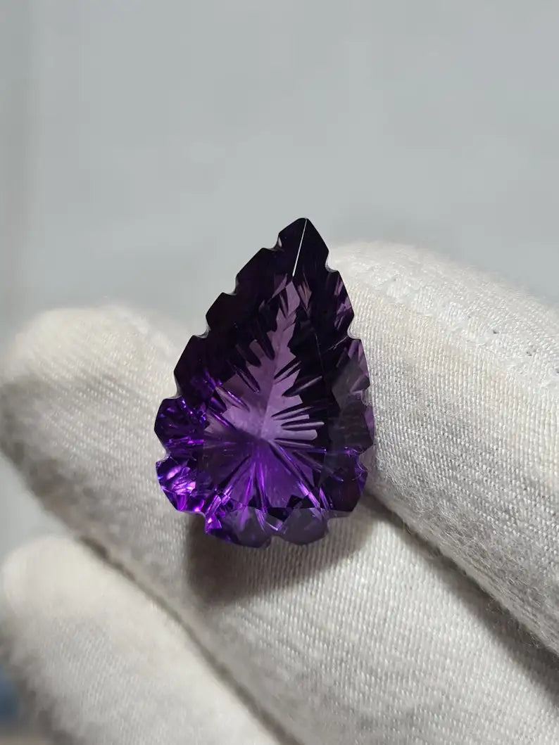 Beautiful Natural Amethyst Quartz Faceted Carved Gemstone Rwanda Mines Amethyst for Bulk Jewelry Making