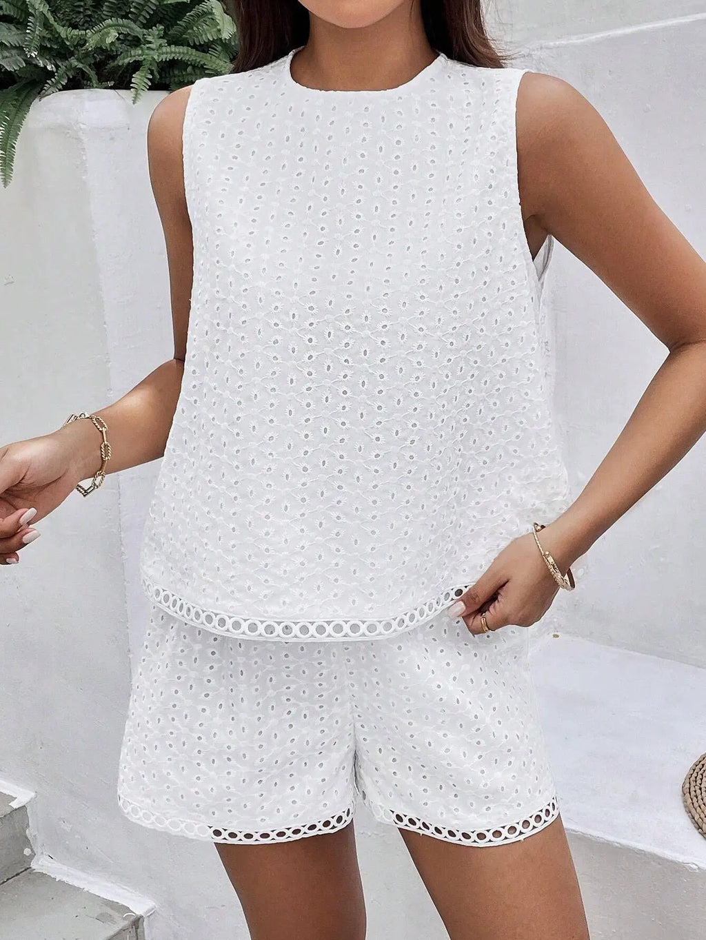 Hollow Out Embroidery Sexy Two-piece Set Camisole Vest Short Set Summer Vacation Style Outerwear Sleeveless Top Shorts Women's