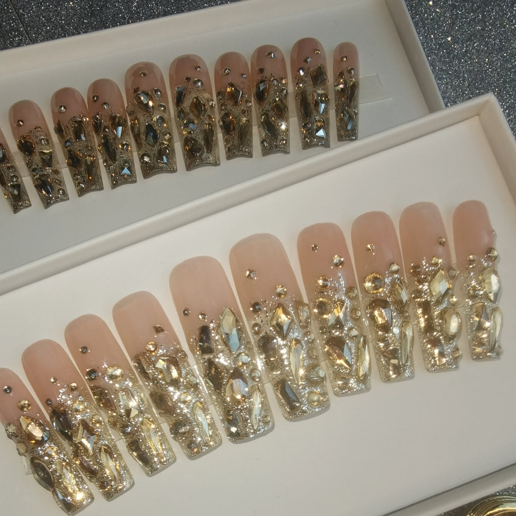 2024 Newest Wholesale Private Label Handmade Press Nails Ins Most Popular Trending Artificial Fingernails Acrylic Full Design