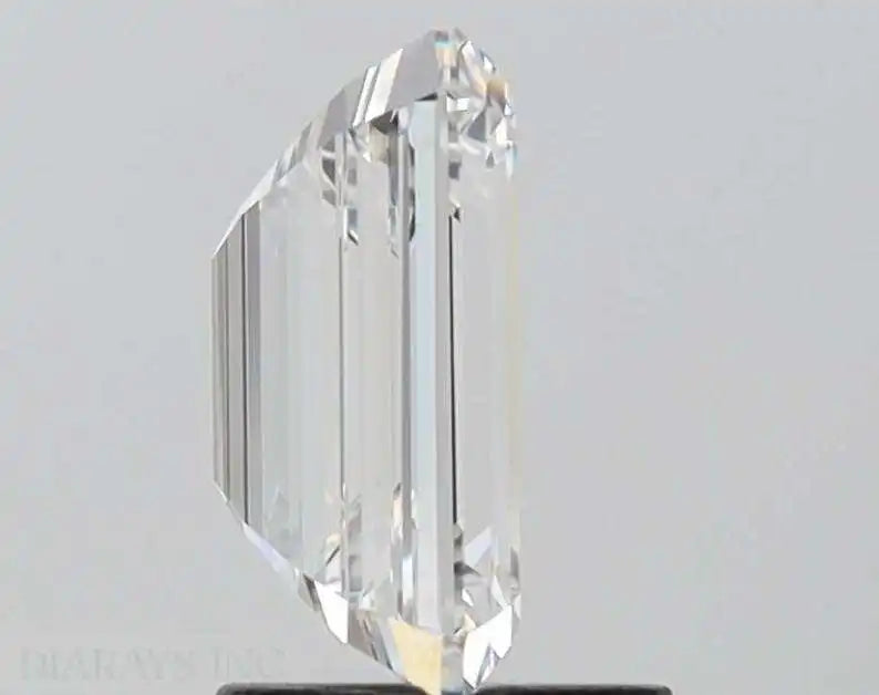 Luxury 6.00 Ct E Color Excellent Emerald Cut VVS2 IGI Certified Lab Grown Diamond Loose Engagement Ring Laser Drilling Fine