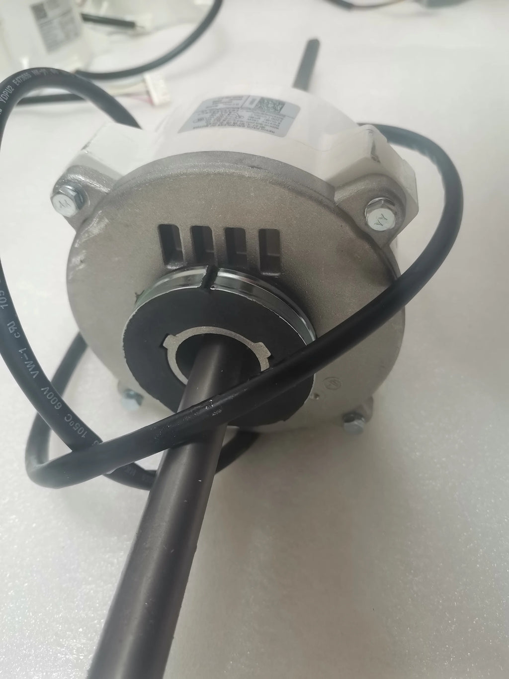 Brand New for Midea Central air Conditioning DC Dual Shaft Motor 11002015000136 WZDK150-38GS ZKFP-150-8-1 SIC-70CW-F1150-8