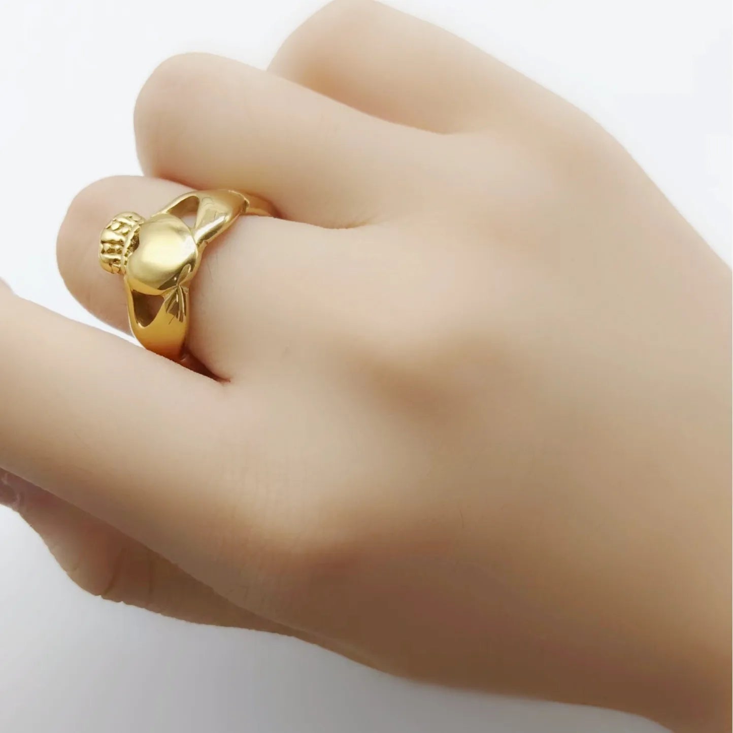 Irish Claddagh Style Wholesale Jewelry Gold and Silver Color Crown Rings in Gold Plated Stainless Steel