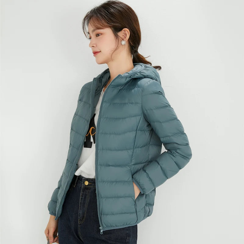 Winter Women Hooded Puffer Jackets Ultra Light Down Jacket Warm Coat Parka Female Portable Outwear Windbreaker Quilted Jacket