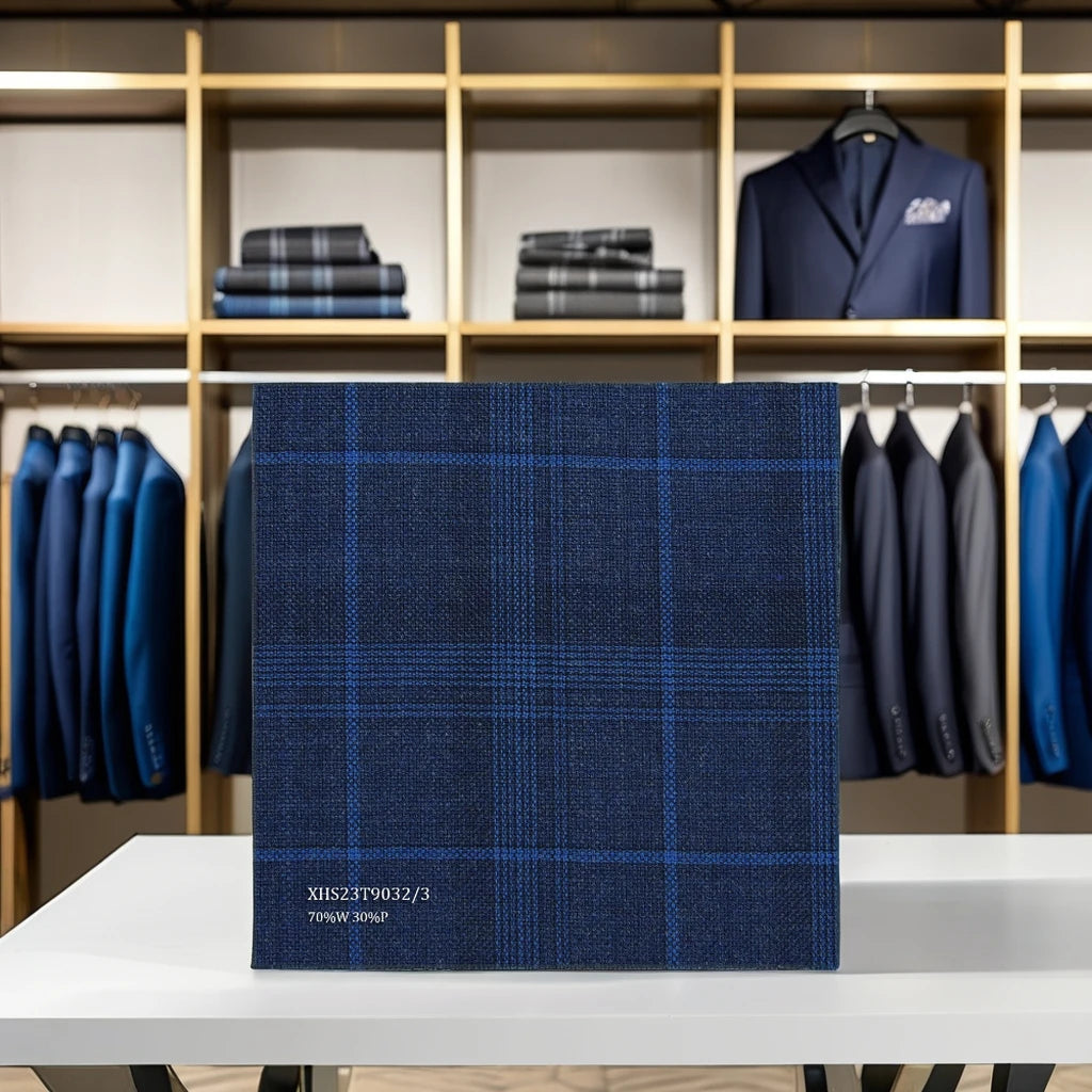 Luxury STOCK Worsted Merino Wool Suiting Fabric Blend Woven Wool/Polyester Fabric for Men Suits