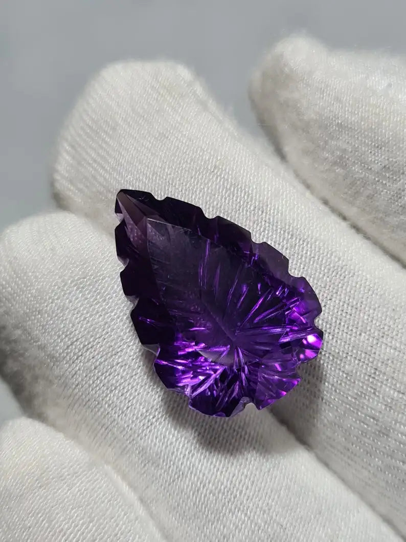 Beautiful Natural Amethyst Quartz Faceted Carved Gemstone Rwanda Mines Amethyst for Bulk Jewelry Making