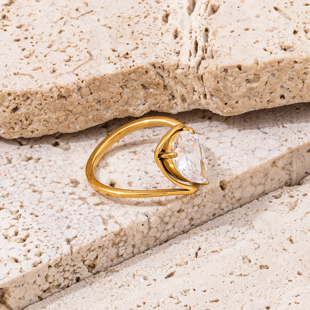 Trendy Stainless Steel Fine Arrow Rings 18K Gold Plated with Water Drop & Big Zircon for Gifts
