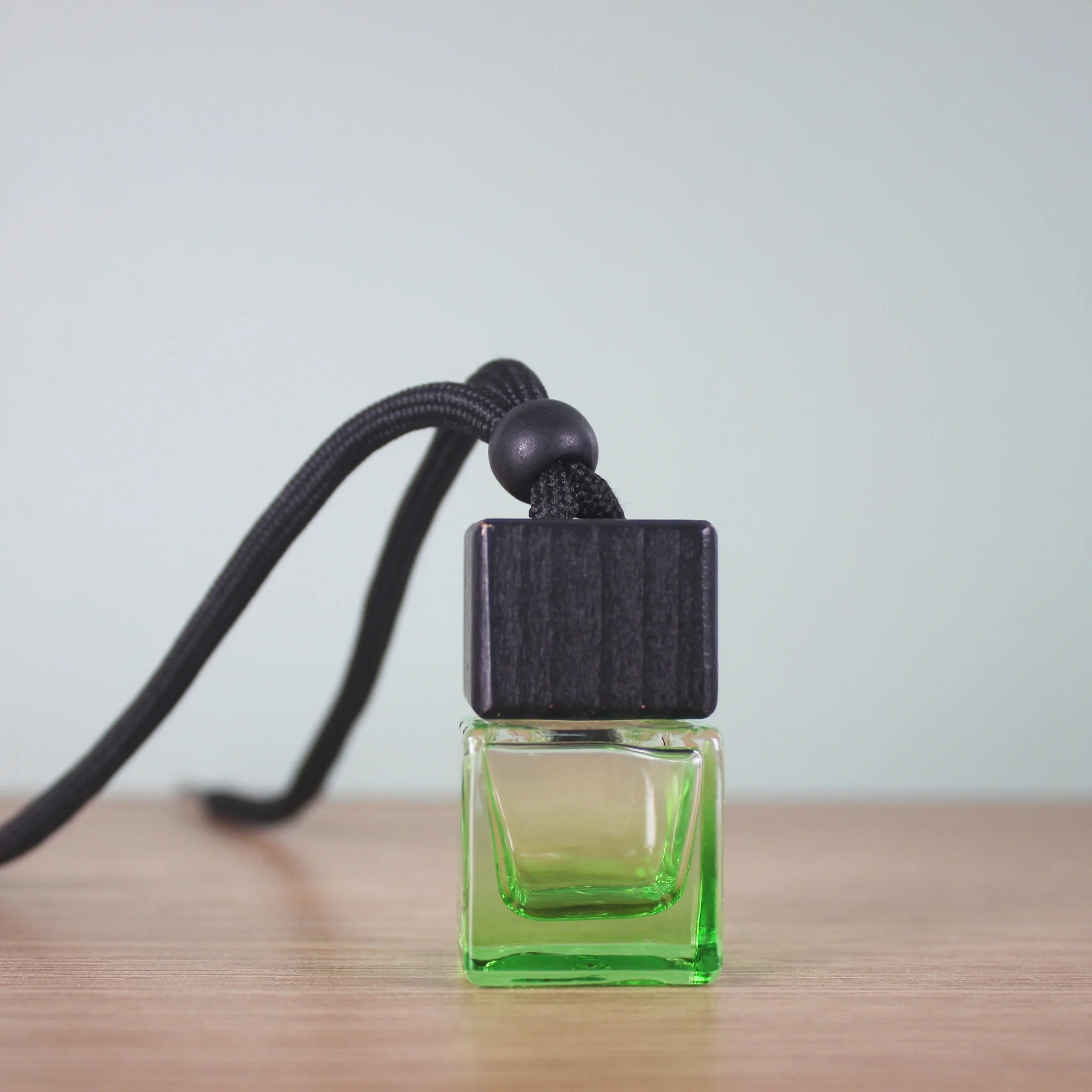 6ml New Arrival Car Hanging Glass Emtpy Bottle With Square Black Wooden Cap Car Air Freshener Diffuser Perfume Bottle