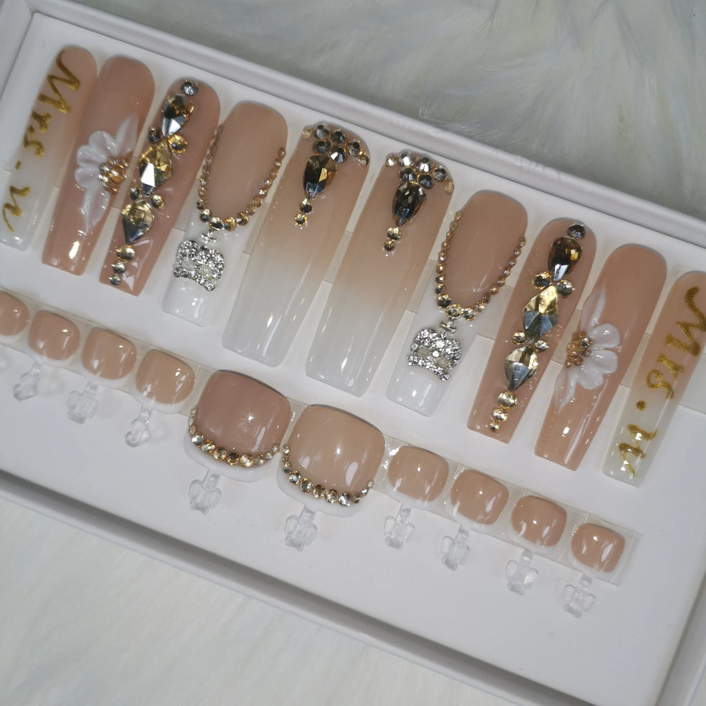 2024 Newest Wholesale Private Label Handmade Press Nails Ins Most Popular Trending Artificial Fingernails Acrylic Full Design