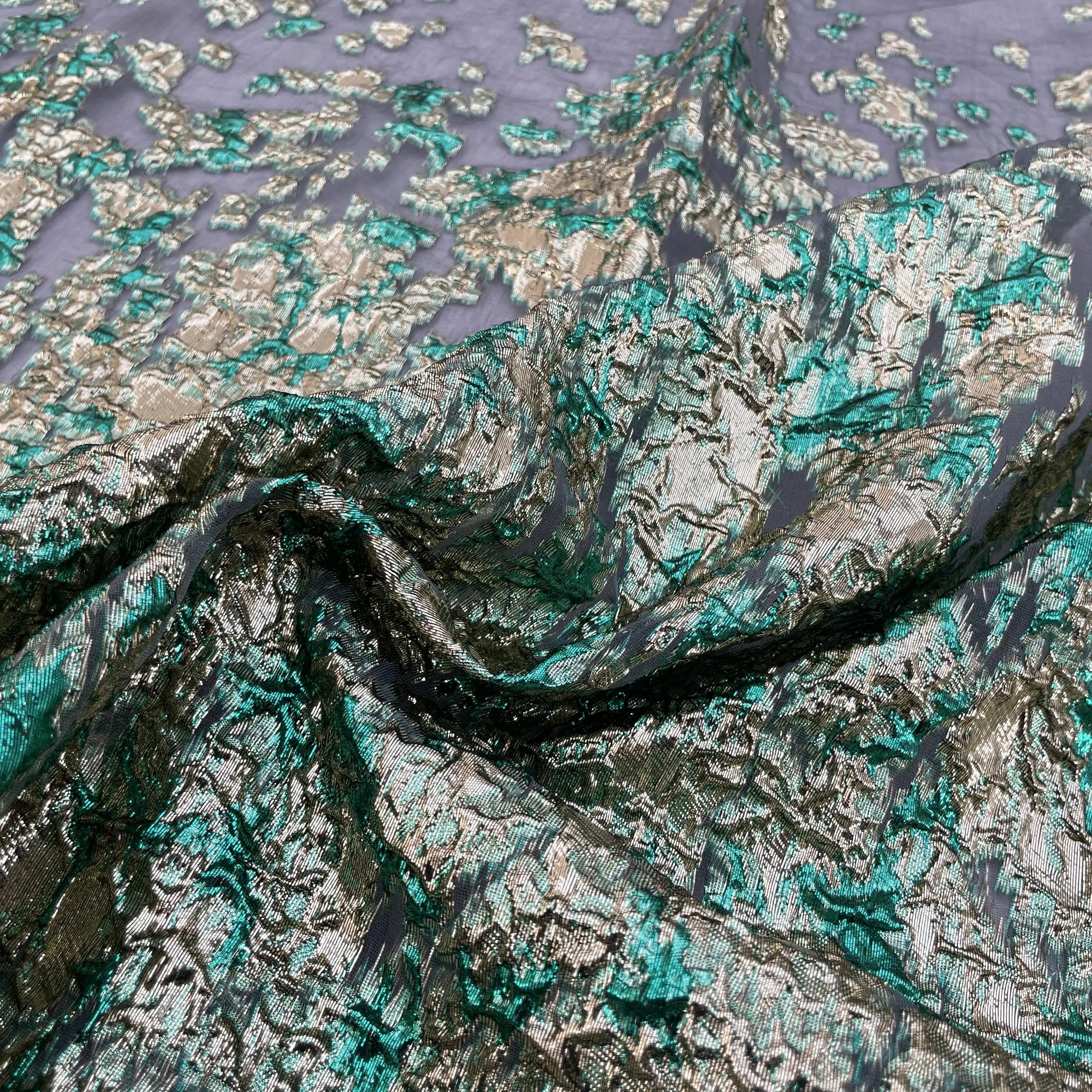 Organza Jacquard Fabric for Women's Dresses New Breathable Embroidery Cloth Decoration Woven Yarn Dyed Pattern for Boys Girls