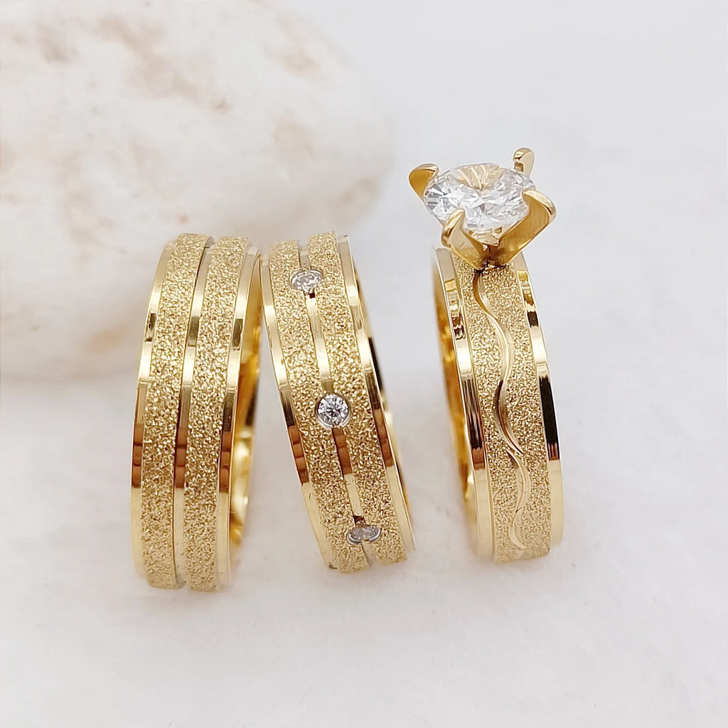 European Jewelry Luxury Alliances Bridal Set Golden Titanium Rings Western Promise Wedding Engagement Rings Couples