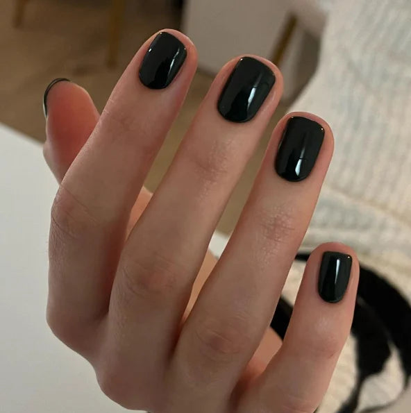 Wholesale 24 Pcs Short Round Nail Tips in Solid Color Simple Press on Nails Artificial Fingernails Candy False Nails 3100