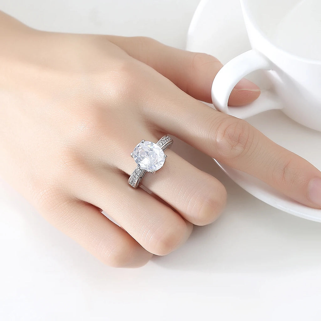 LUOTEEMI Fashion Jewelry Couple Wedding Rings One Oval Cut CZ Zircon Vintage CZ Engagement Rings