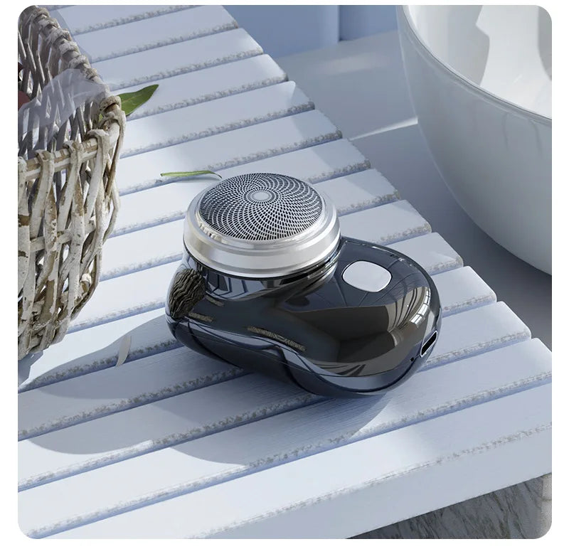 2024 Hot Selling Electric Shaver Usb Rechargeable Mens Electric Razor Portable Mini Beard Trimmer for Men Product