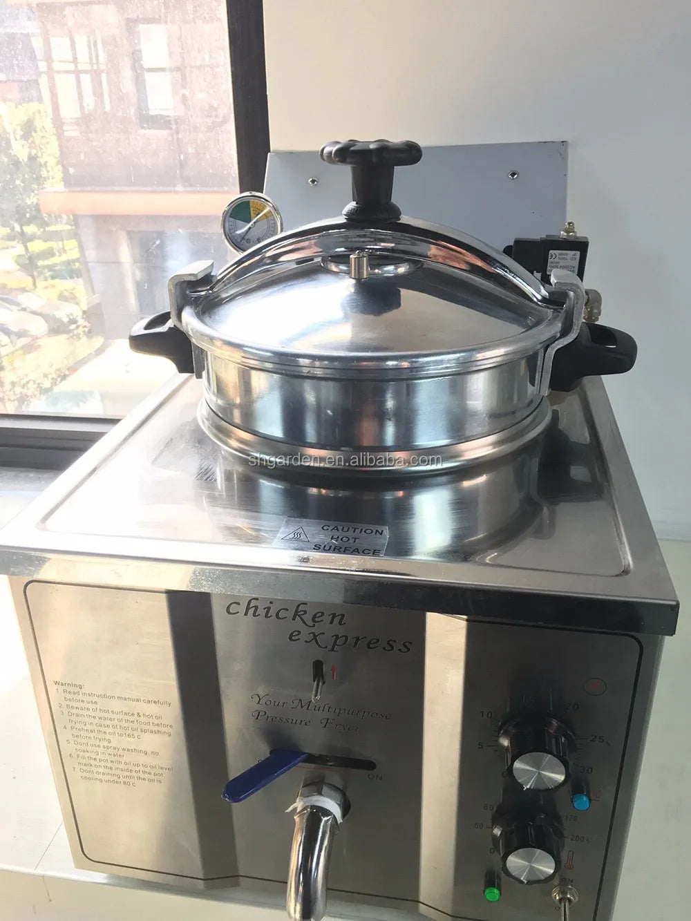 MDXZ-16 Electric Table Top Chicken Pressure Fryer From China Factory with 5 Years Warranty