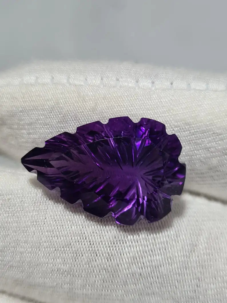 Beautiful Natural Amethyst Quartz Faceted Carved Gemstone Rwanda Mines Amethyst for Bulk Jewelry Making