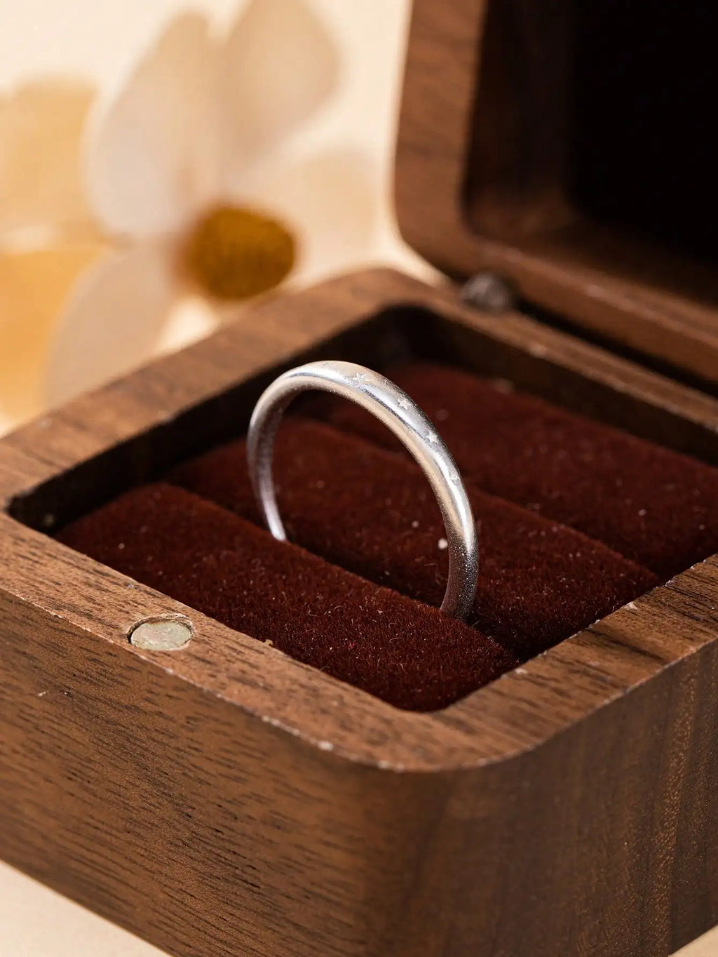 1 Pair Stylish Simple Copper Unisex Rings Frosted Five-Pointed Star Open Design Versatile Advanced Slender