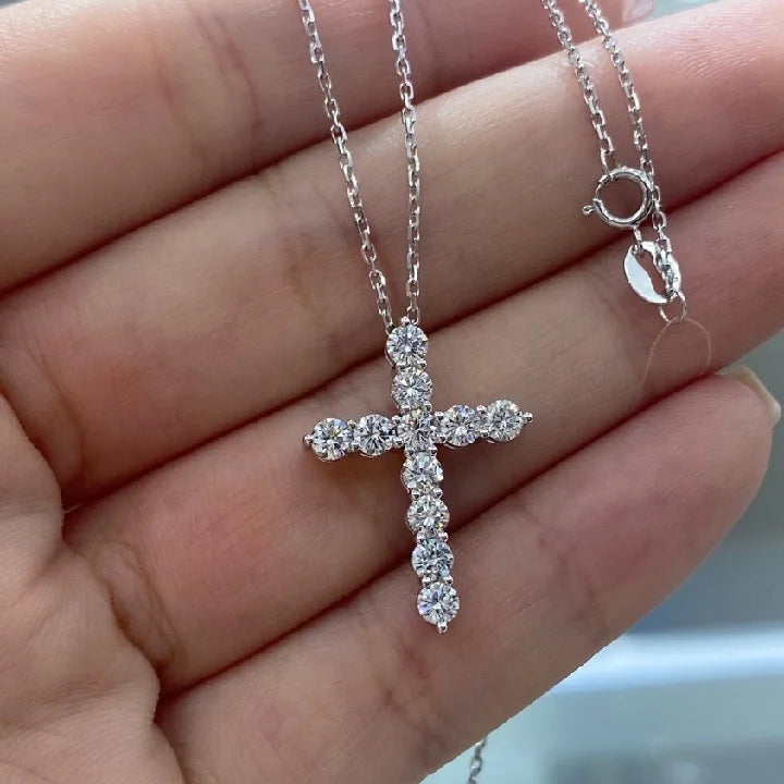 Niche Designer Statement Cross-border Jewelry, 18K Gold Cross Pendant O-shape Clavicle Chain With Cultivated Diamond