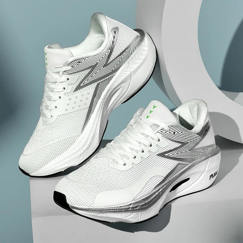 2026 NEW LEAO Lightweight Men's Marathon Running Shoes with Shock Absorption Carbon Plate Technology for Spring and Autumn