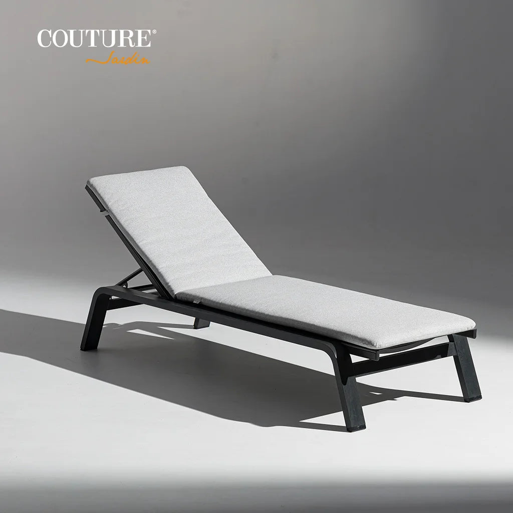 Couture Aluminum Modern Outdoor Sun Lounger with Adjustable Cushion for Swimming Pool & Garden Use