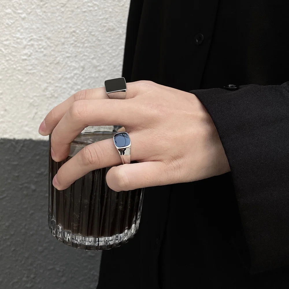 VAF Vincent Oval Signet Glossy Ring Minimalist Shape Stainless Steel Statement Custom Logo Ring for Men Women