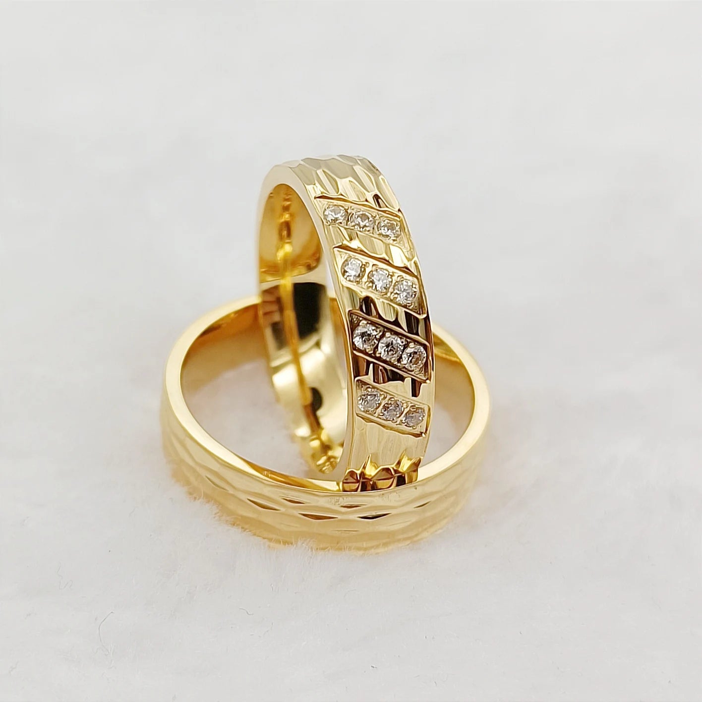 Splendid Designer 2pcs Bridal Wedding Engagement Rings Bridal Sets Silver Stainless Steel Jewelry Statement Ring
