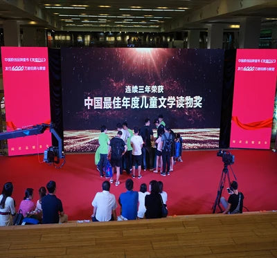 Rental Stage OLED Panel P3.91 4000cd/sqm 1920-3840Hz 65536 Dots/sqm Indoor Outdoor 1/16scan Display Screen
