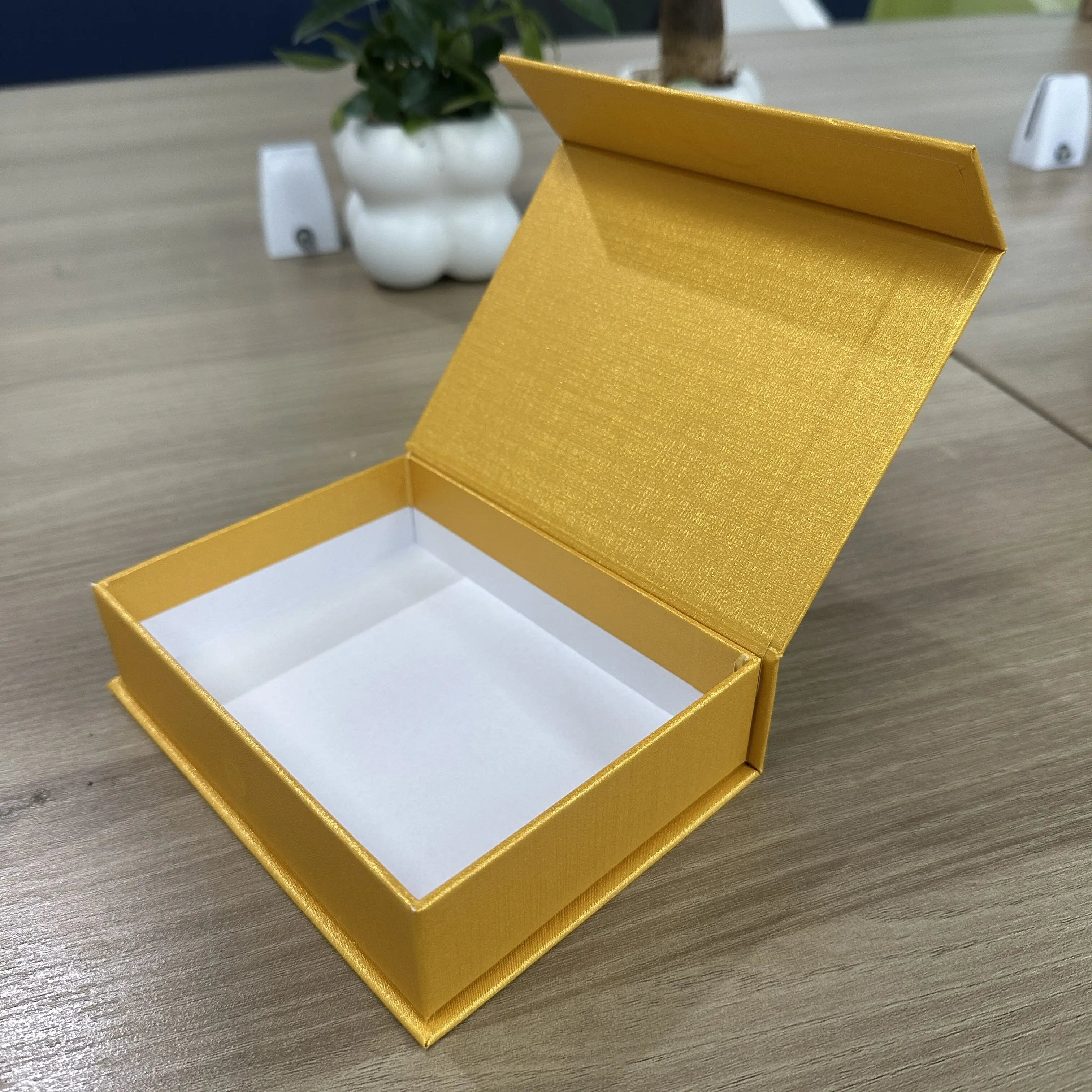Wedding Invitation Gift Paper Box Bridesmaid Proposal Baby Shower Decorative Packaging Custom Pink Gold Sweet Box
