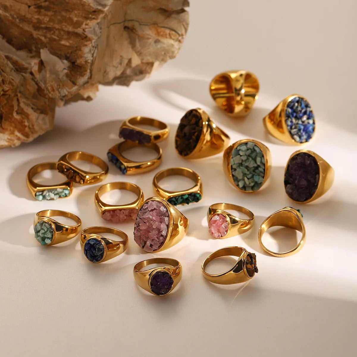 Stainless Steel Shine Inlaid Natural Crystal Geometric Rings Stainless Steel Skin-Friendly 18K Gold-plated Waterproof Jewelry