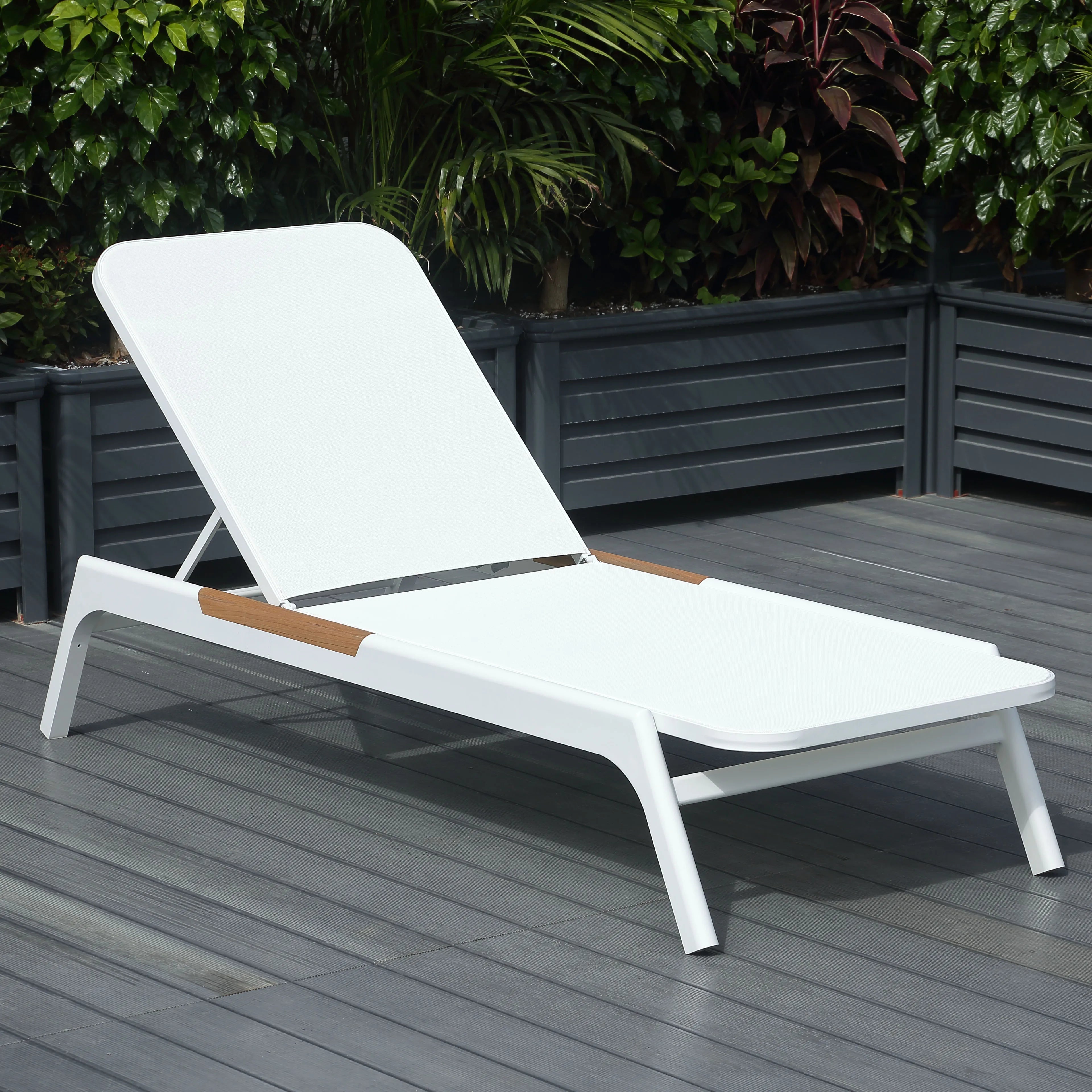 Modern Foldable Outdoor Chaise Lounge Adjustable White Beach Garden Courtyard Patio Hotel Poolside Wood Grain Aluminum Frame Sun
