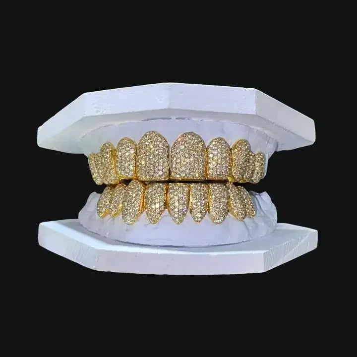 Luxury 925 Silver 14k Gold Plated Iced Out Hip Hop VVS Diamond Body Jewelry Teeth Grills for Men Wedding & Engagement Party Gift