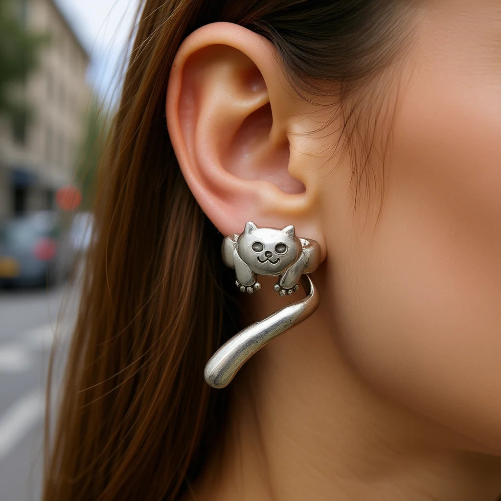 Antique Silver Cat Cuff Clip-on Earrings Women Cute Animal Shape Zircon Fashion Jewelry Alloy Material Four Seasons Versatile