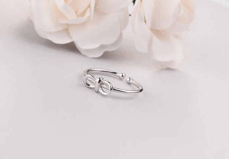 Korean Sweet Style Lovely Women White Gold Plated Ring Bowknot Engagement Band Rings