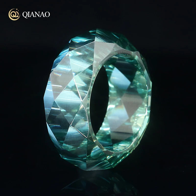 2024 New Model Fine Jewelry Green Moissanite Ring Custom  Fashion GRA Certification Diamond Rings for Couples Engagement Rings