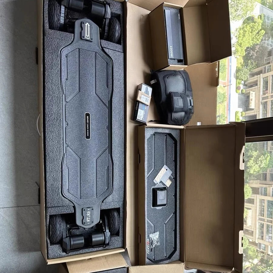 Exway Atlas Pro Off Road Electric Skateboard with Four-wheel Drive High Speed High Power Long Endurance for Adults