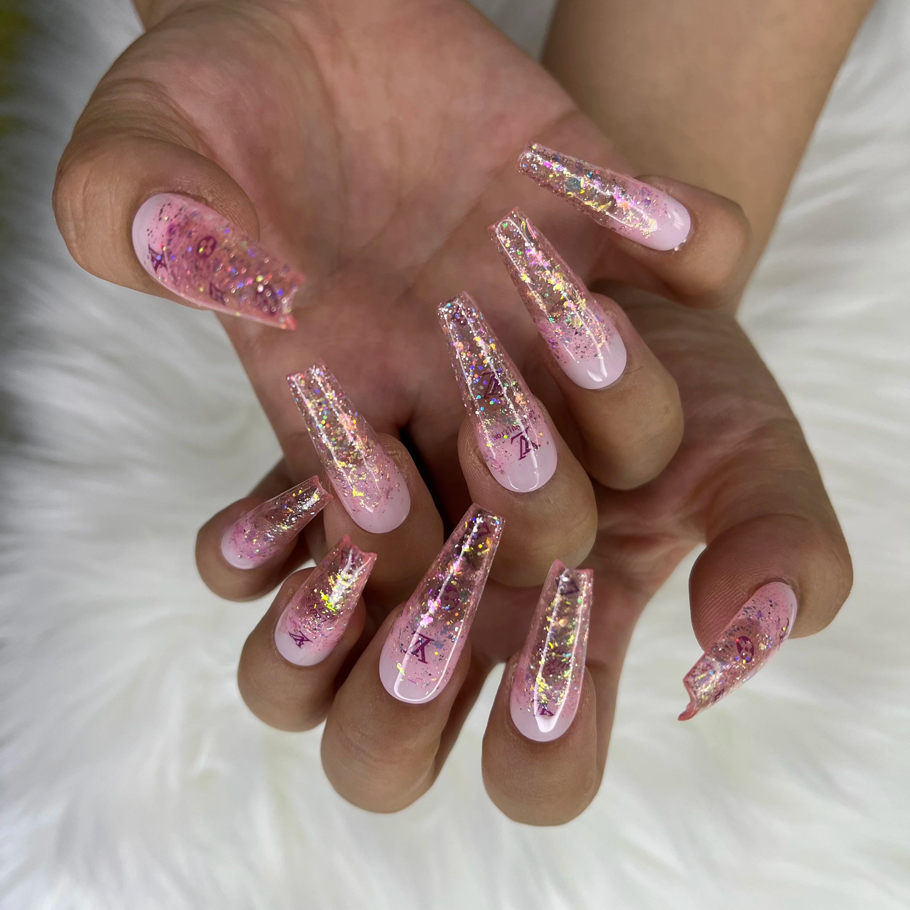 2026 Handmade New Arrival Press-On Nails False Artificial Fingernails with Design for Finger Application Includes Packaging Box