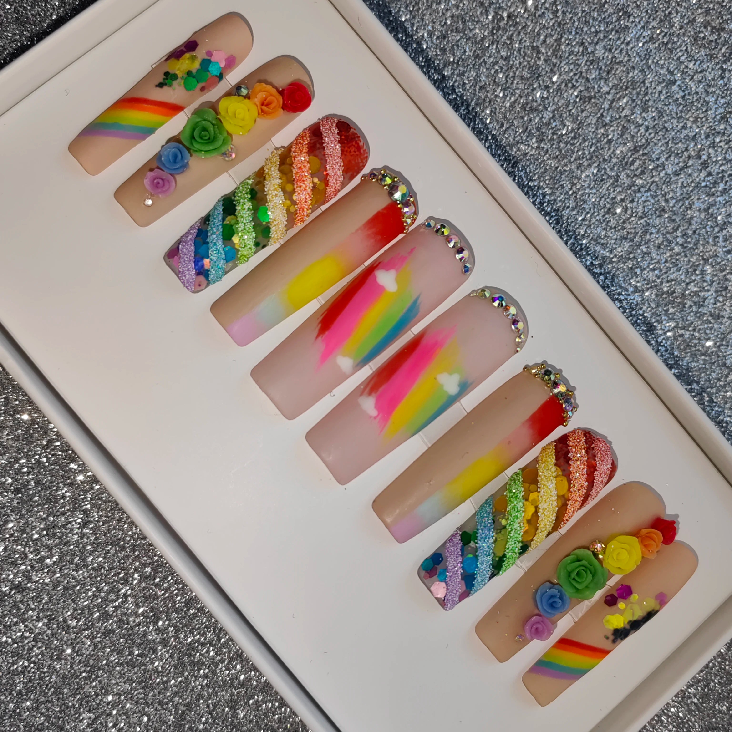 2024 Newest Wholesale Private Label Handmade Press Nails Ins Most Popular Trending Artificial Fingernails Acrylic Full Design