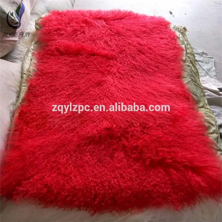 Natural Raw Mongolian Sheep Fur Blanket Garment with Long Curly Hair